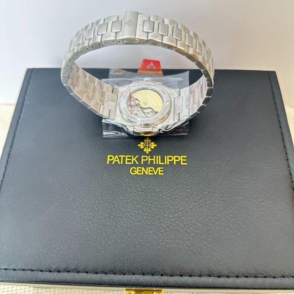 Patek Philippe & Tiffany Nautilus Stainless Steel Blue Dial Watch - Picture 4 of 7